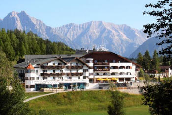 St. Peter Hotel & Chalets - De Luxe