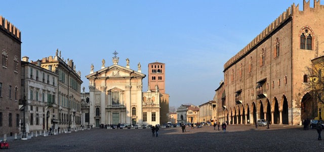 Mantova - Piazza Sordello