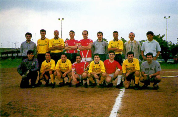 La squadra che ha partecipato al torneo interaziendale di calcio.